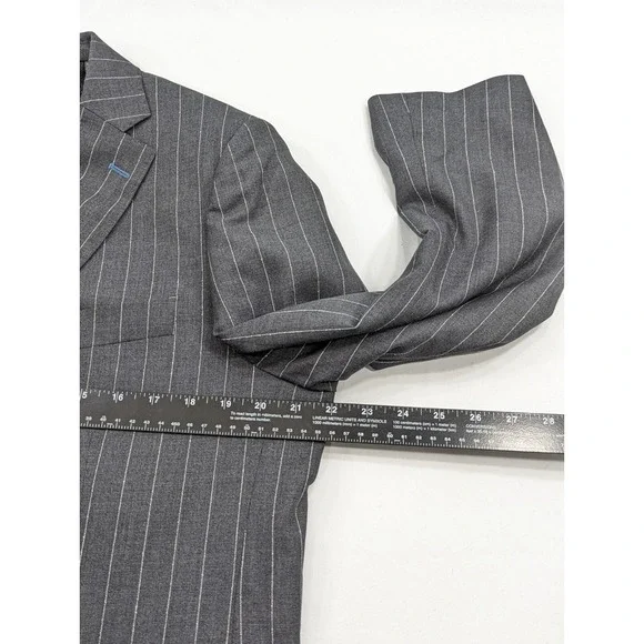 Indochino Bespoke NWT Gray Pinstripe Blazer Sport Coat‎ Two Button 100% Wool 42R